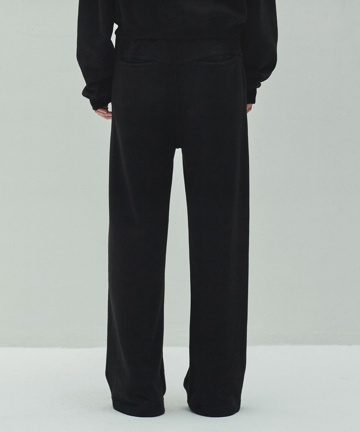 다이애그널(DIAGONAL) DIAGONAL LOGO SWEATPANTS (black)