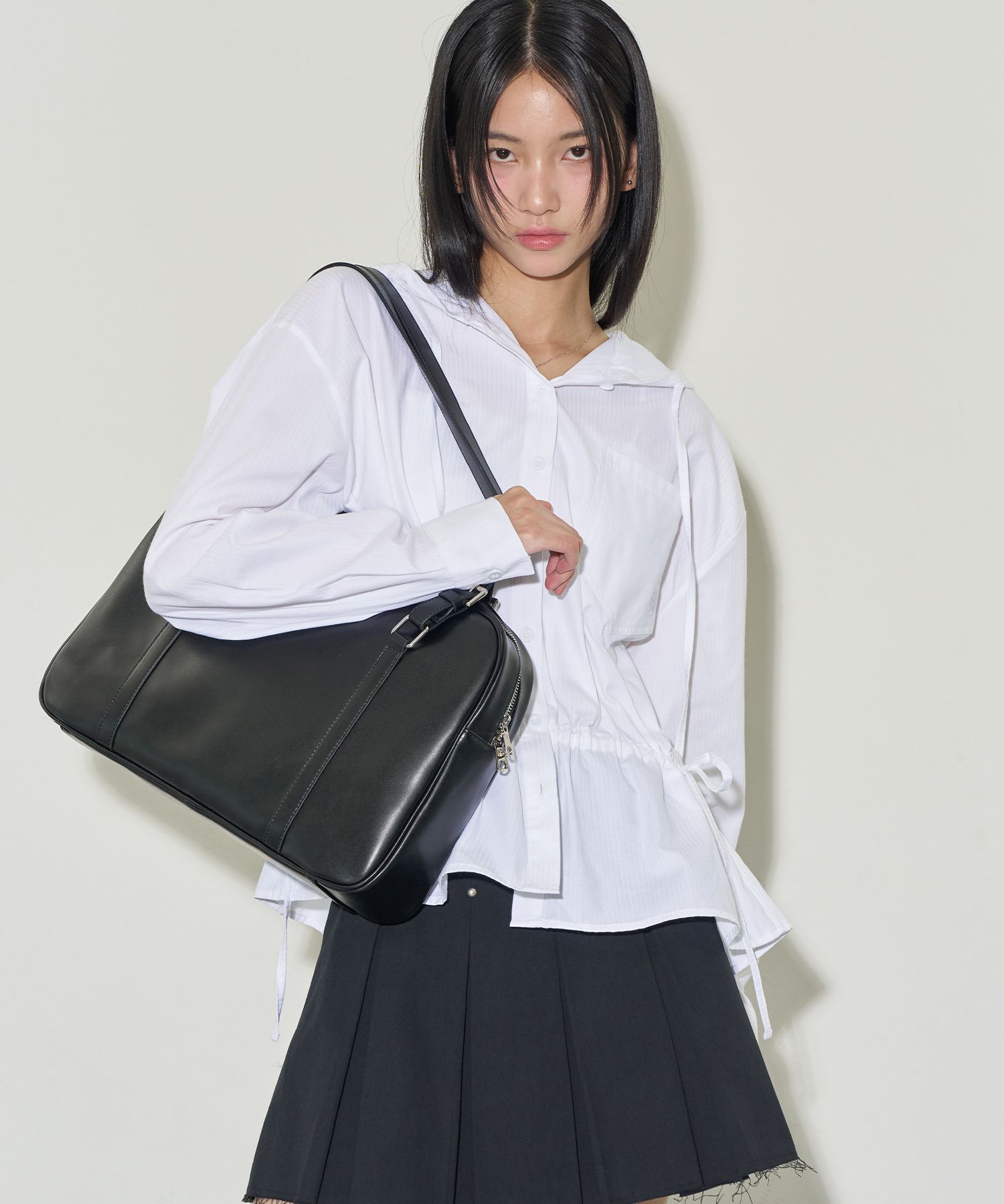 ハンドバッグ ILLIGO Basic Square Big Bag 4BFT677 MUSINSA | ILLIGO Basic Square Big Bag Black