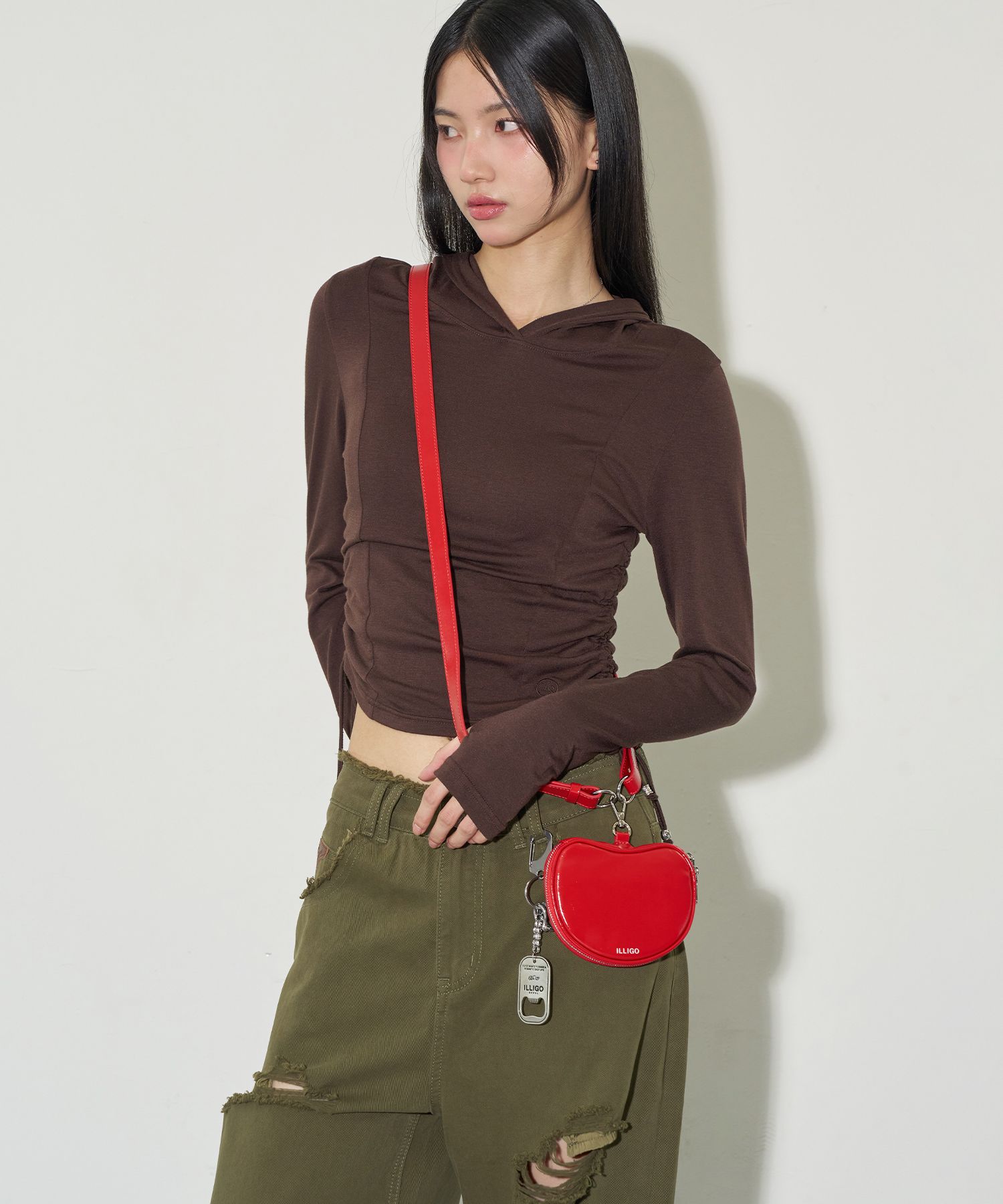 [韓国]★ILLIGO★Apple Mini Card Bag★ミニ カード バッグ★ MUSINSA | ILLIGO Apple Mini Card Back Red