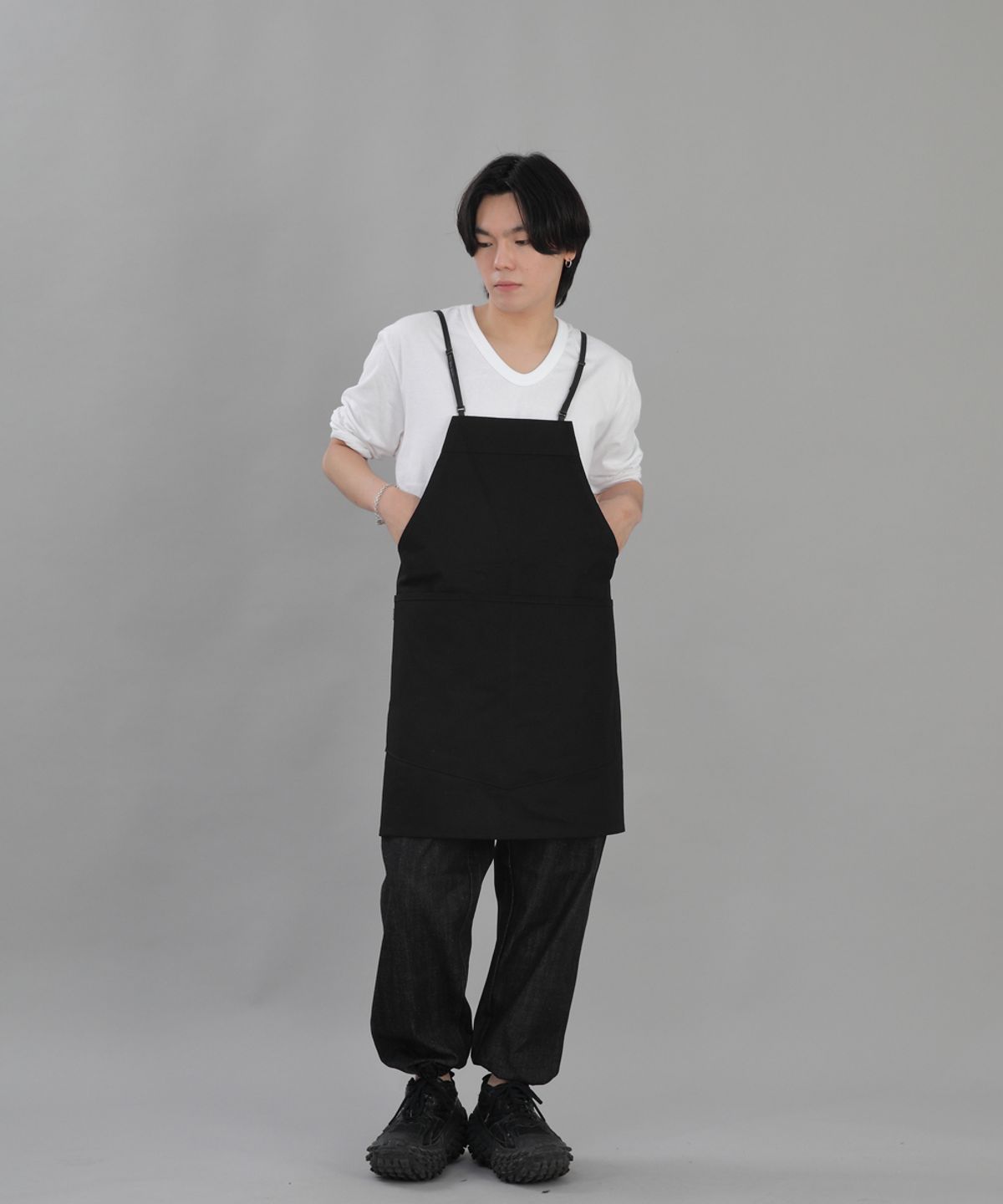 세인트크루(SAINTCREW) 미니멀 와이드포켓 에이프런 MWA-1320 블랙