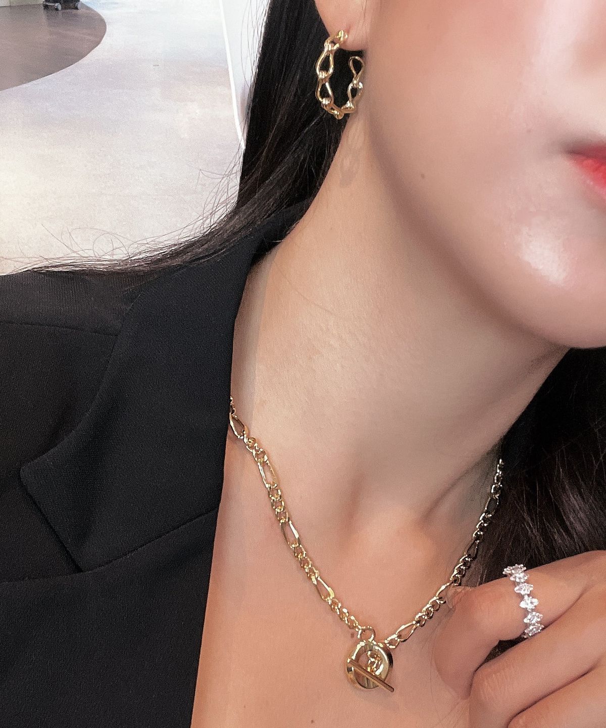 쿠도스(KUDOS) Signature Toggle Bar Necklace
