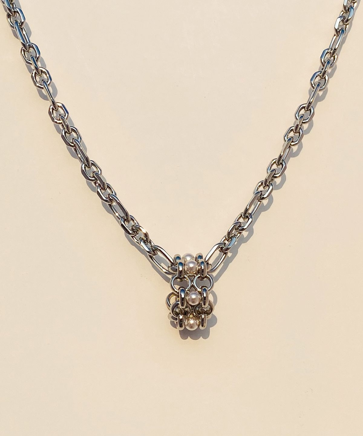 쿠도스(KUDOS) Half Round Pearl Chain Necklace