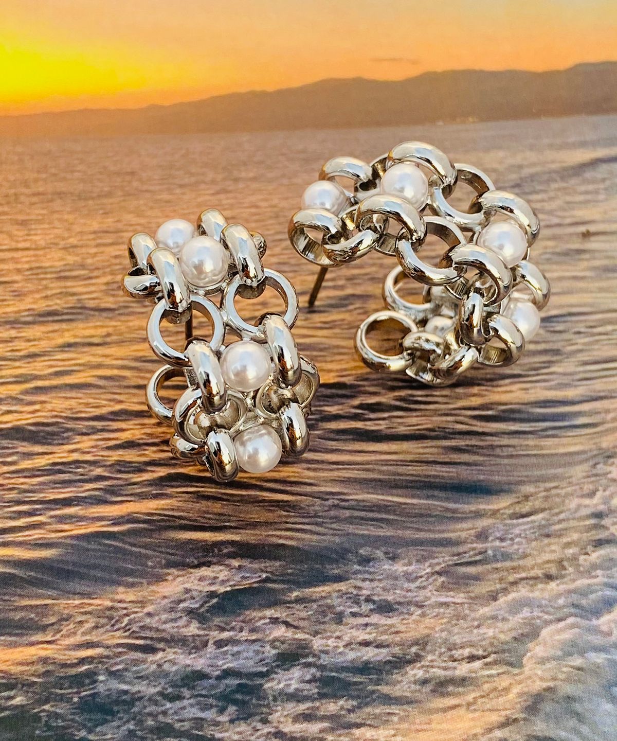 쿠도스(KUDOS) Half Round Pearl Chain Earrings