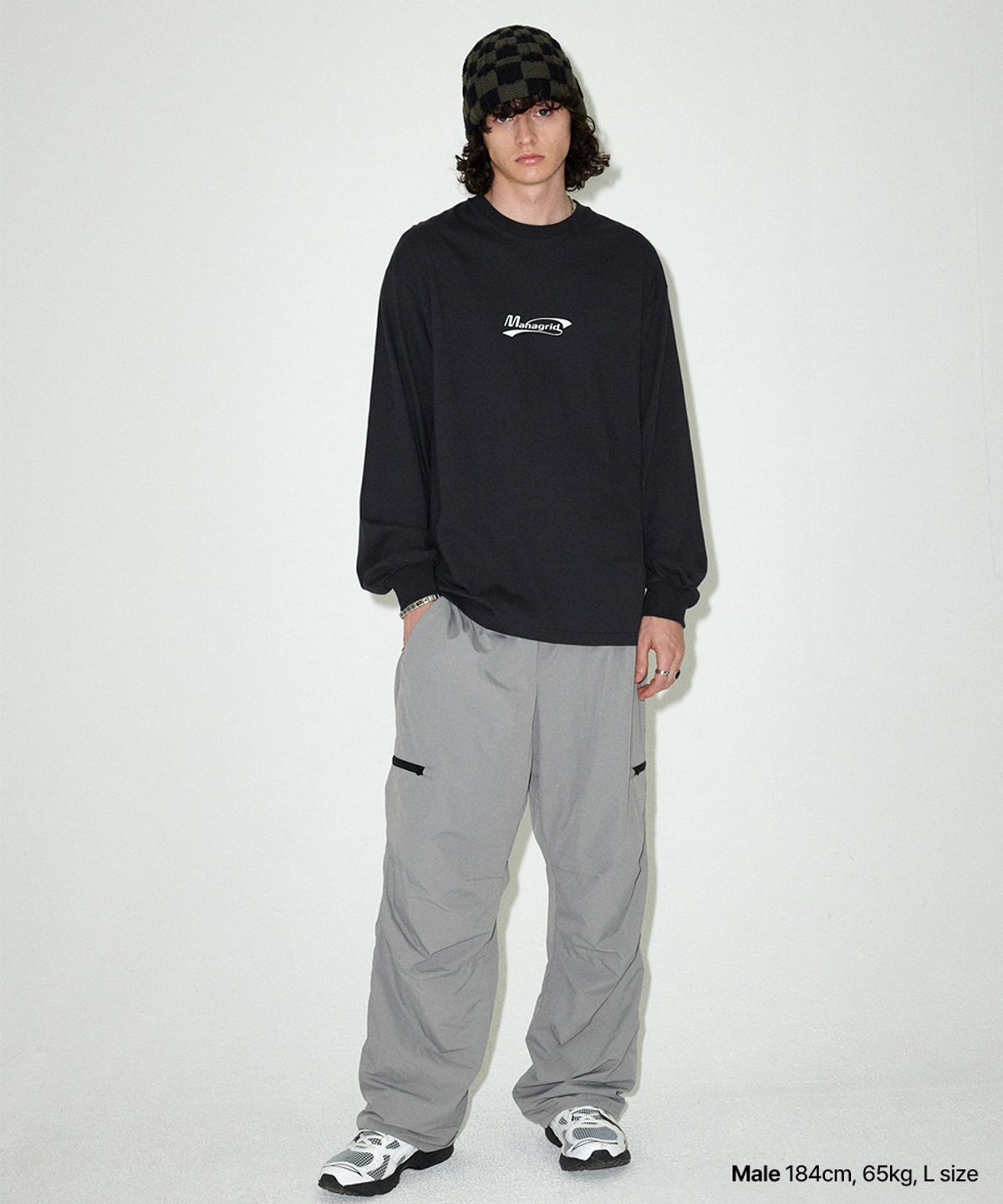 마하그리드(MAHAGRID) DETERGENT LOGO LS TEE BLACK(MG2EFMT562A)