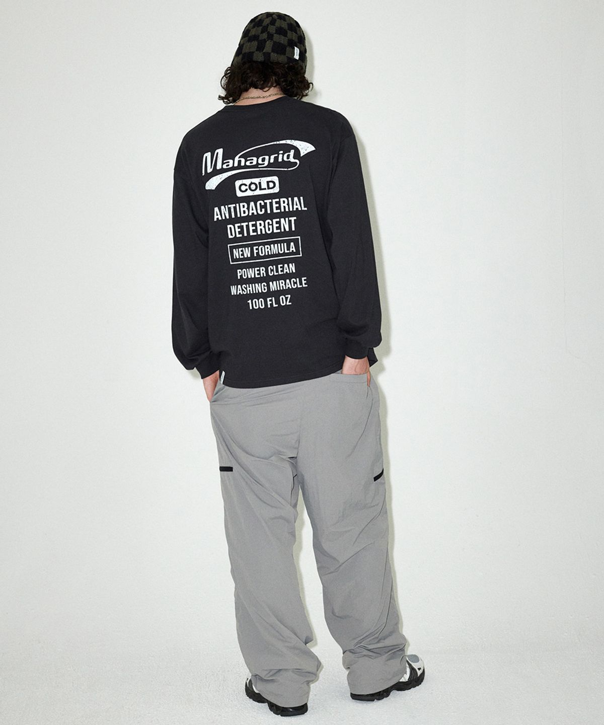 마하그리드(MAHAGRID) DETERGENT LOGO LS TEE BLACK(MG2EFMT562A)