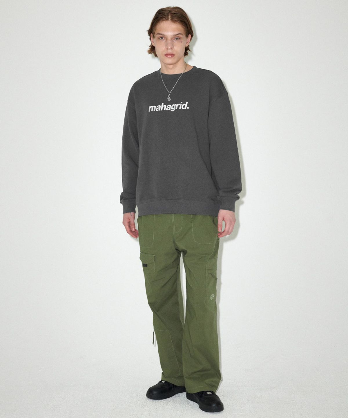 마하그리드(MAHAGRID) BASIC LOGO SWEATSHIRT CHARCOAL(MG2EFMM449A)