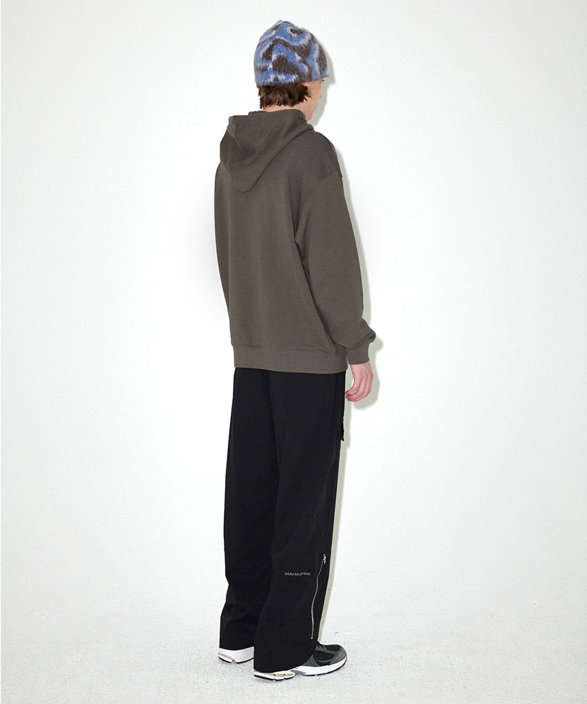 마하그리드(MAHAGRID) BASIC LOGO HOODIE BROWN(MG2EFMM407A)