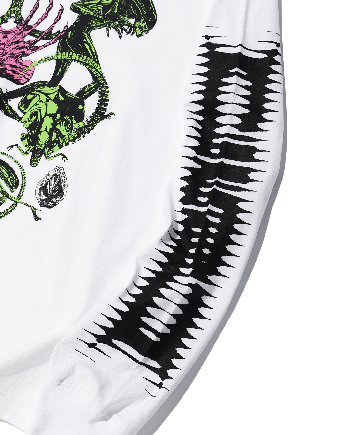 ★CRITIC X ALIEN COLLAGE LONG SLEEVE TS MUSINSA | CRITIC CRITIC x ALIEN COLLAGE LONG SLEEVE TS WHITE