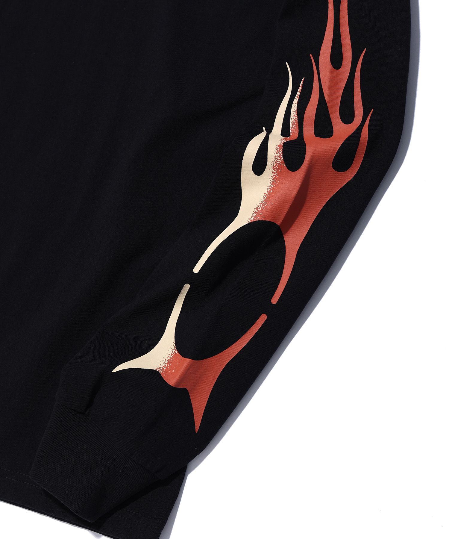 MUSINSA | CRITIC CRITIC DEVILMAN LONG SLEEVE T-SHIRT BLACK