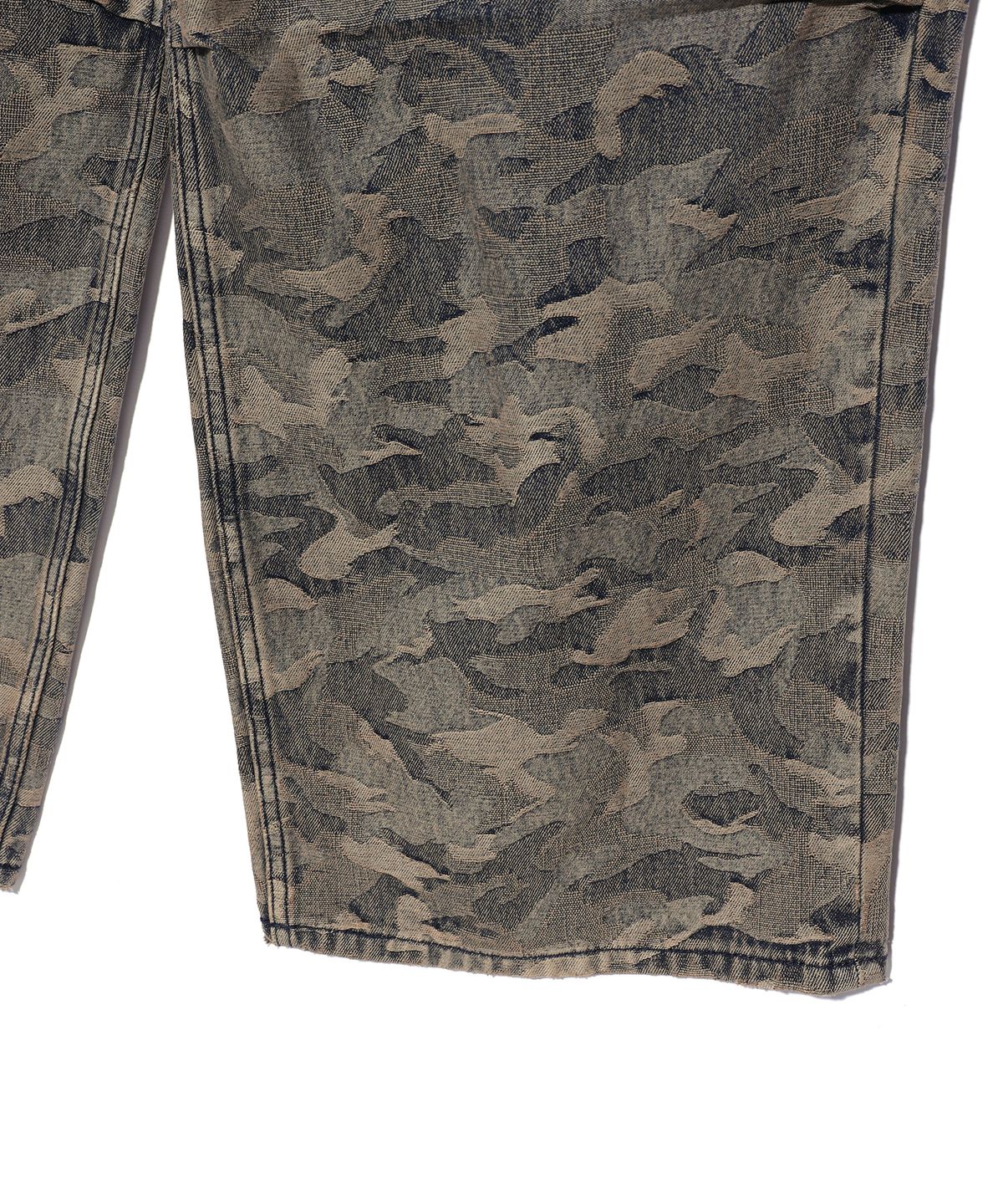 크리틱(CRITIC) CAMO WASHING 4 TUCK SET UP DENIM PANTS BEIGE