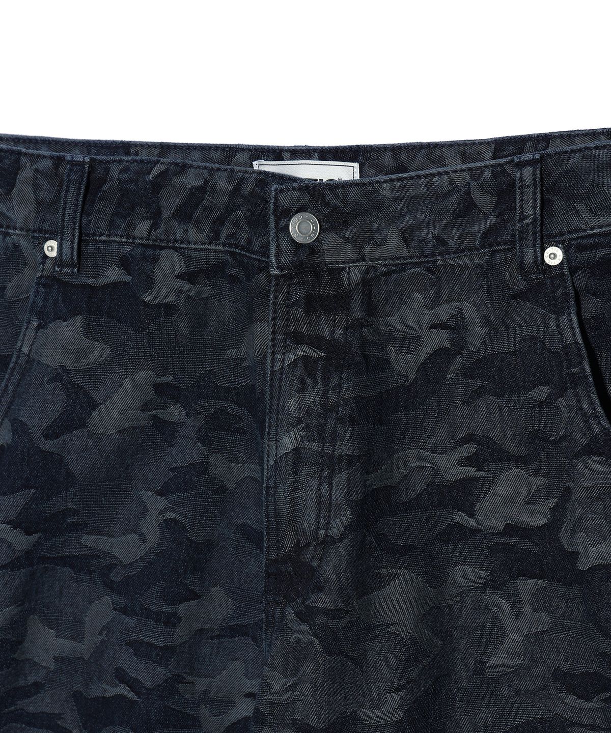 크리틱(CRITIC) CAMO WASHING 4 TUCK SET UP DENIM PANTS BLACK