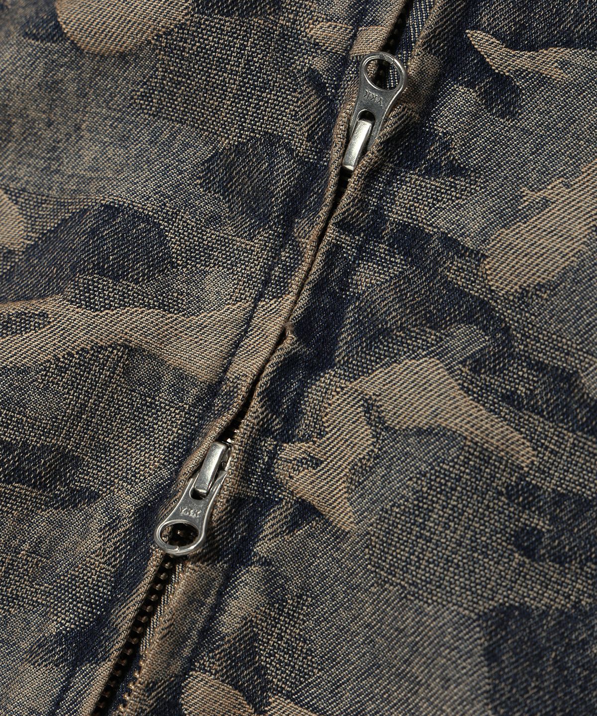 크리틱(CRITIC) DEVIL EARS CAMO WASHING SET UP DENIM HOODY ZIP UP BEIGE
