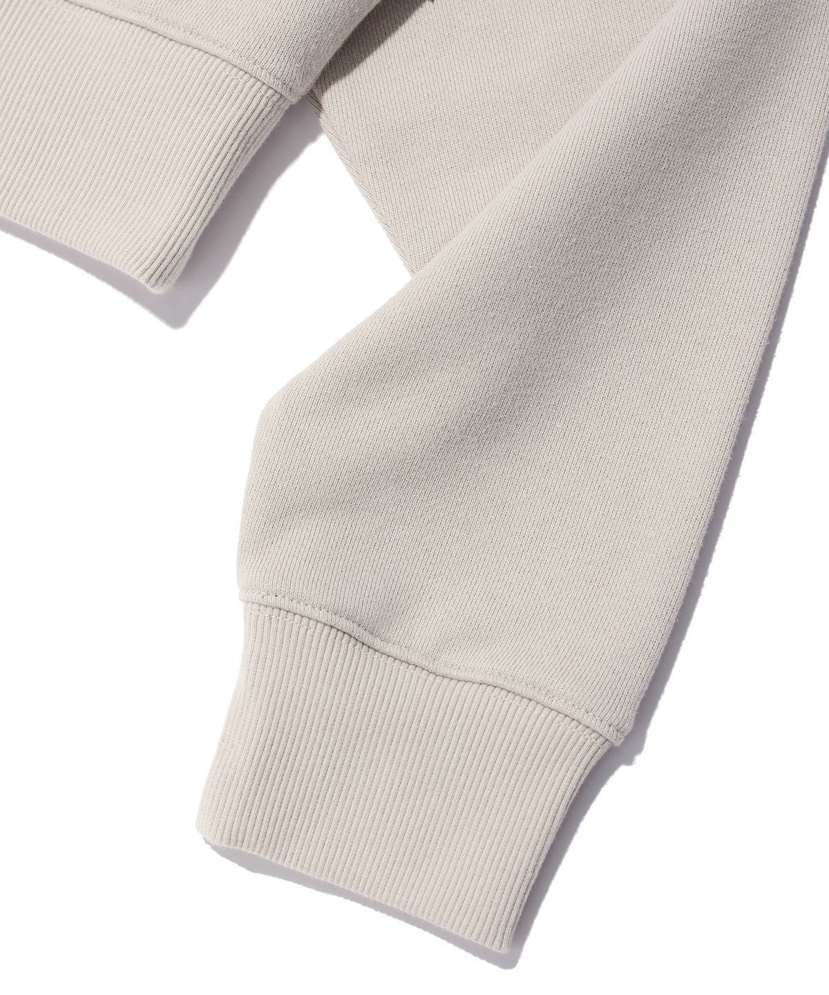 크리틱(CRITIC) BASIC WORMHOLE SWEATSHIRT BEIGE