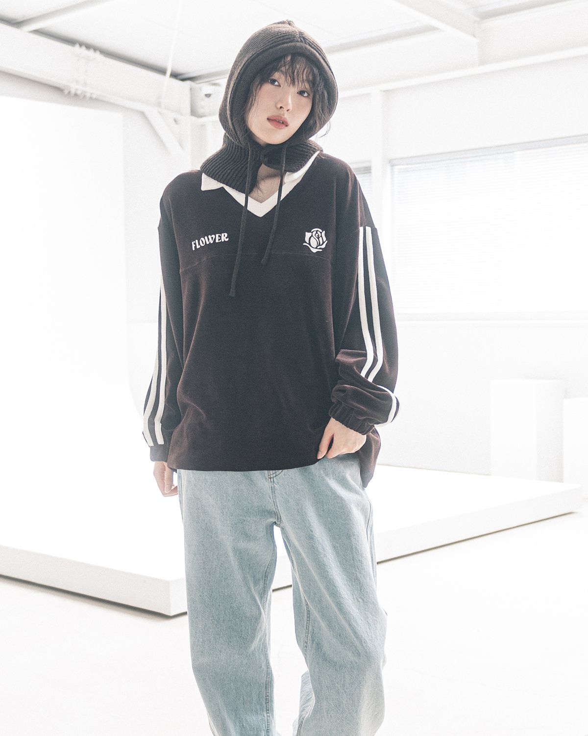 해비즘(HAVISM) OVERSIZE VELOUR V-NECK L/S TEE(BROWN)
