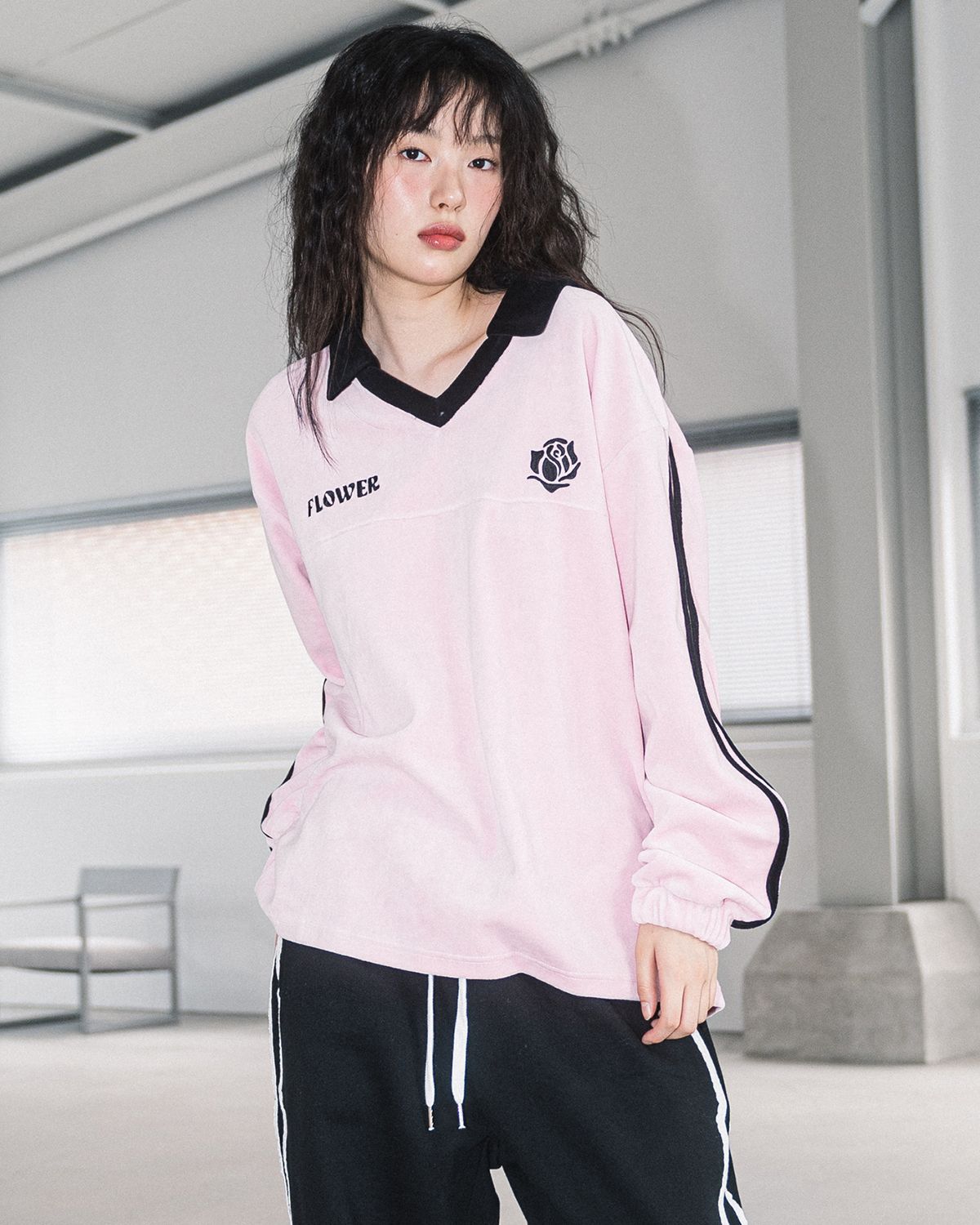 해비즘(HAVISM) OVERSIZE VELOUR V-NECK L/S TEE(PINK)