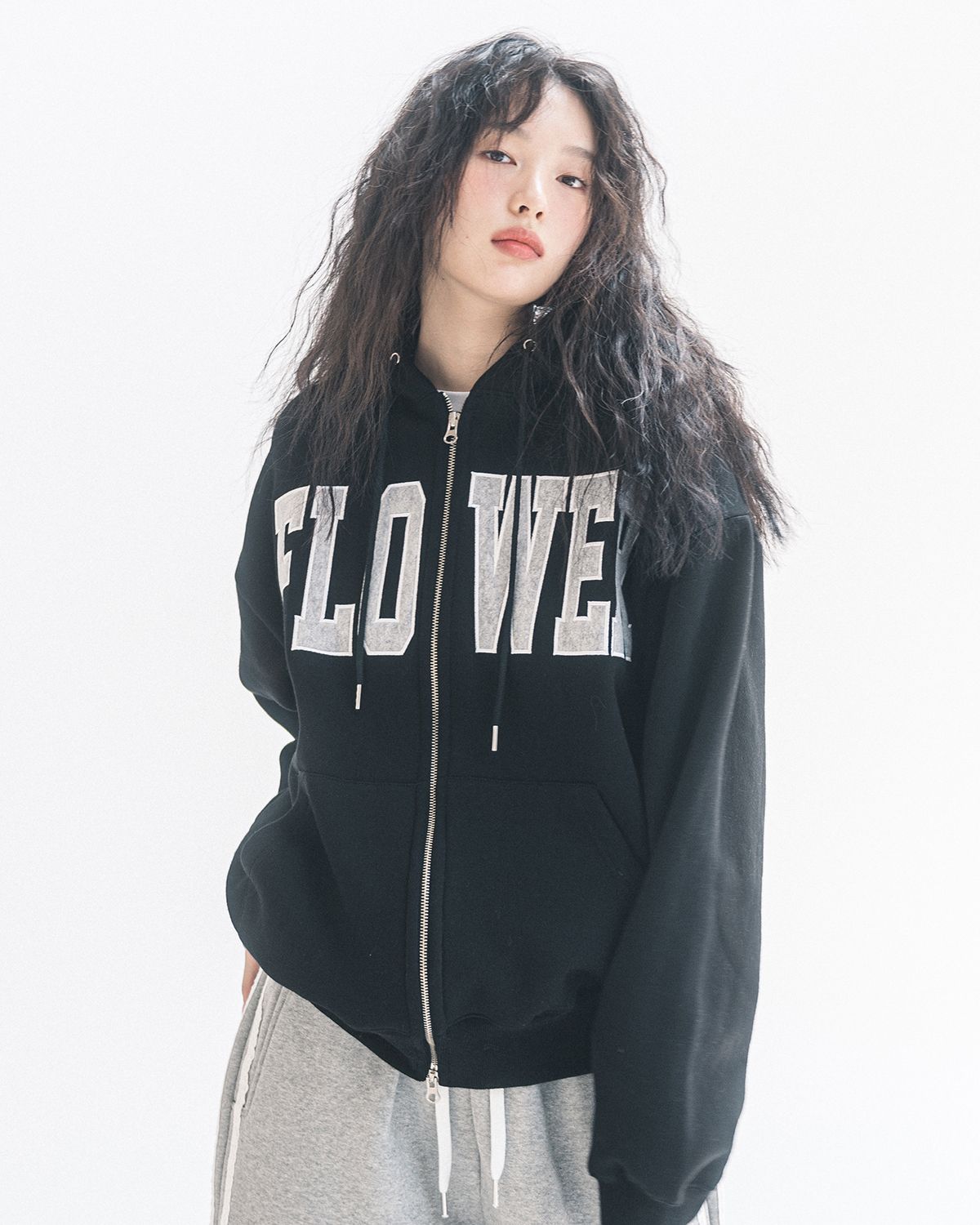 해비즘(HAVISM) FLOWER ZIP UP HOOD(BLACK)