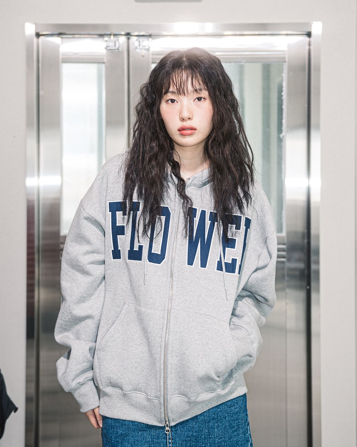 해비즘(HAVISM) FLOWER ZIP UP HOOD(GREY_NAVY)