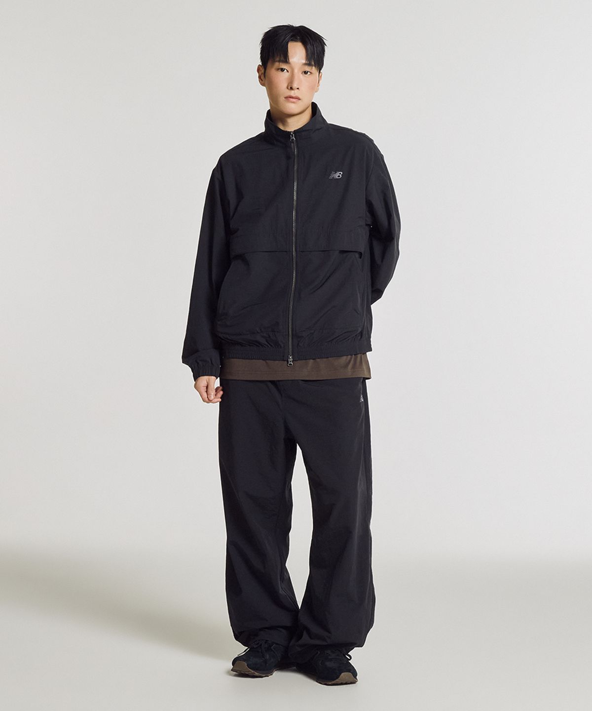 뉴발란스(NEW BALANCE) NBNAG31803 / UNI 에센셜 헤리티지 스탠드넥 웜업자켓 (BLACK)
