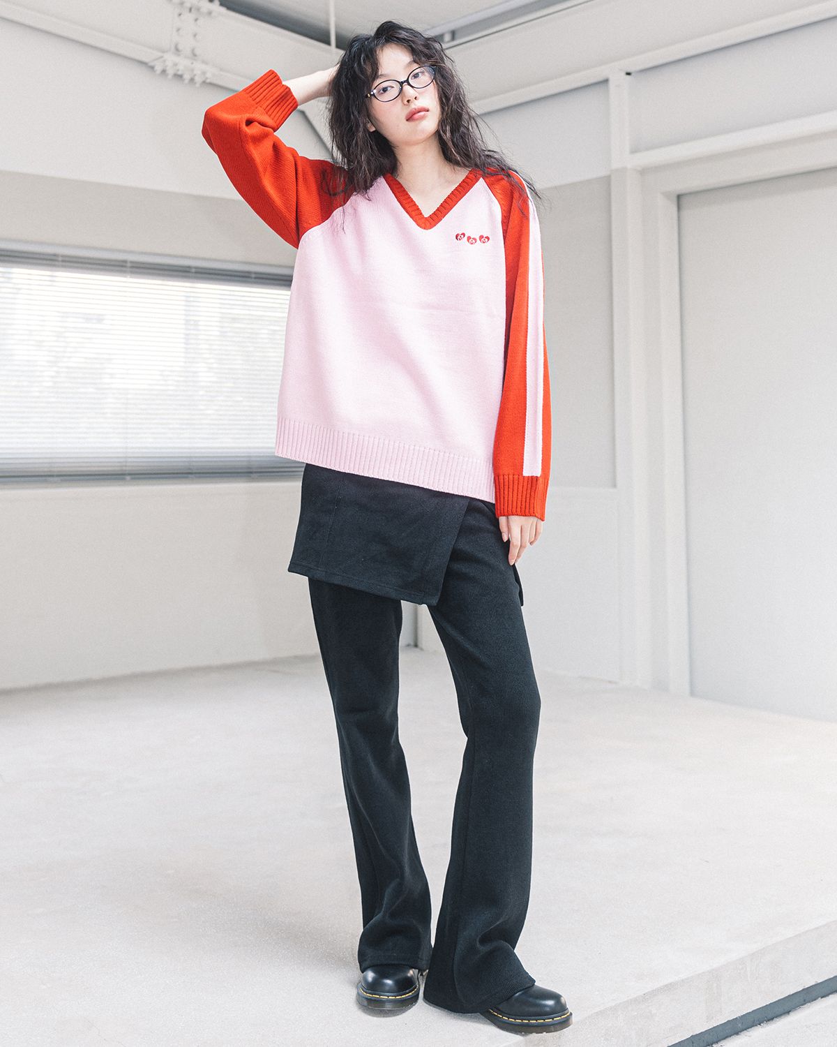 해비즘(HAVISM) 3 HEART ROSE V-NECK KNIT SWEATER(PINK)