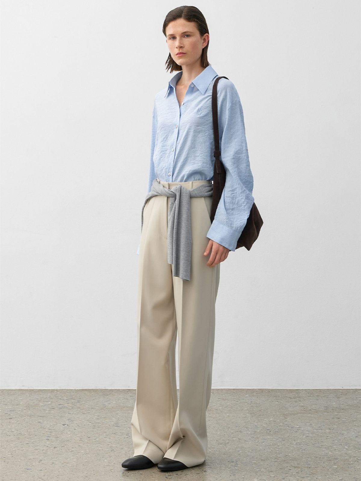 아틀리에 나인(ATELIER NAIN) ESSENTIAL ROUND HEM SHIRT(BL-4263)