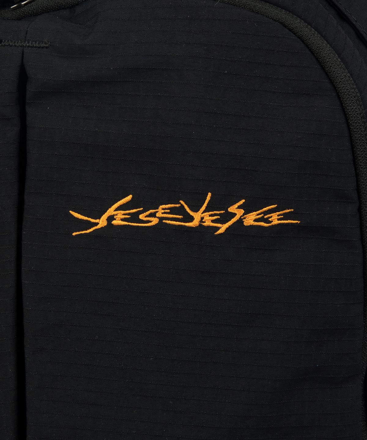 예스아이씨(YESEYESEE) Y.E.S Sweepy Backpack Black