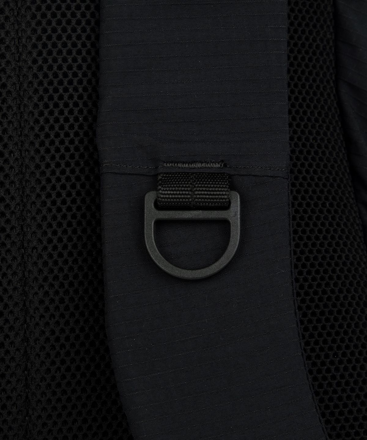 예스아이씨(YESEYESEE) Y.E.S Sweepy Backpack Black