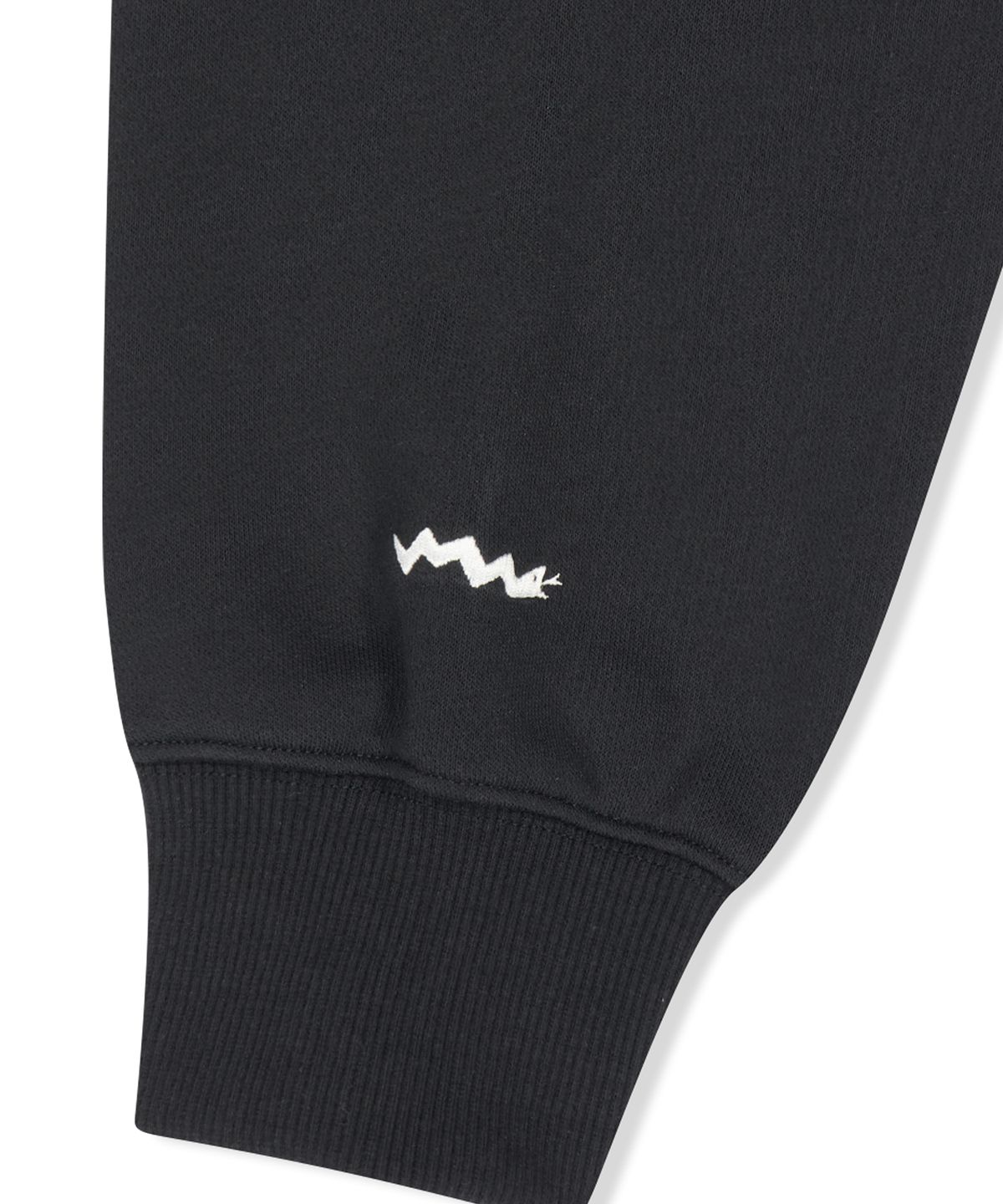예스아이씨(YESEYESEE) S-Logo Hoodie Black