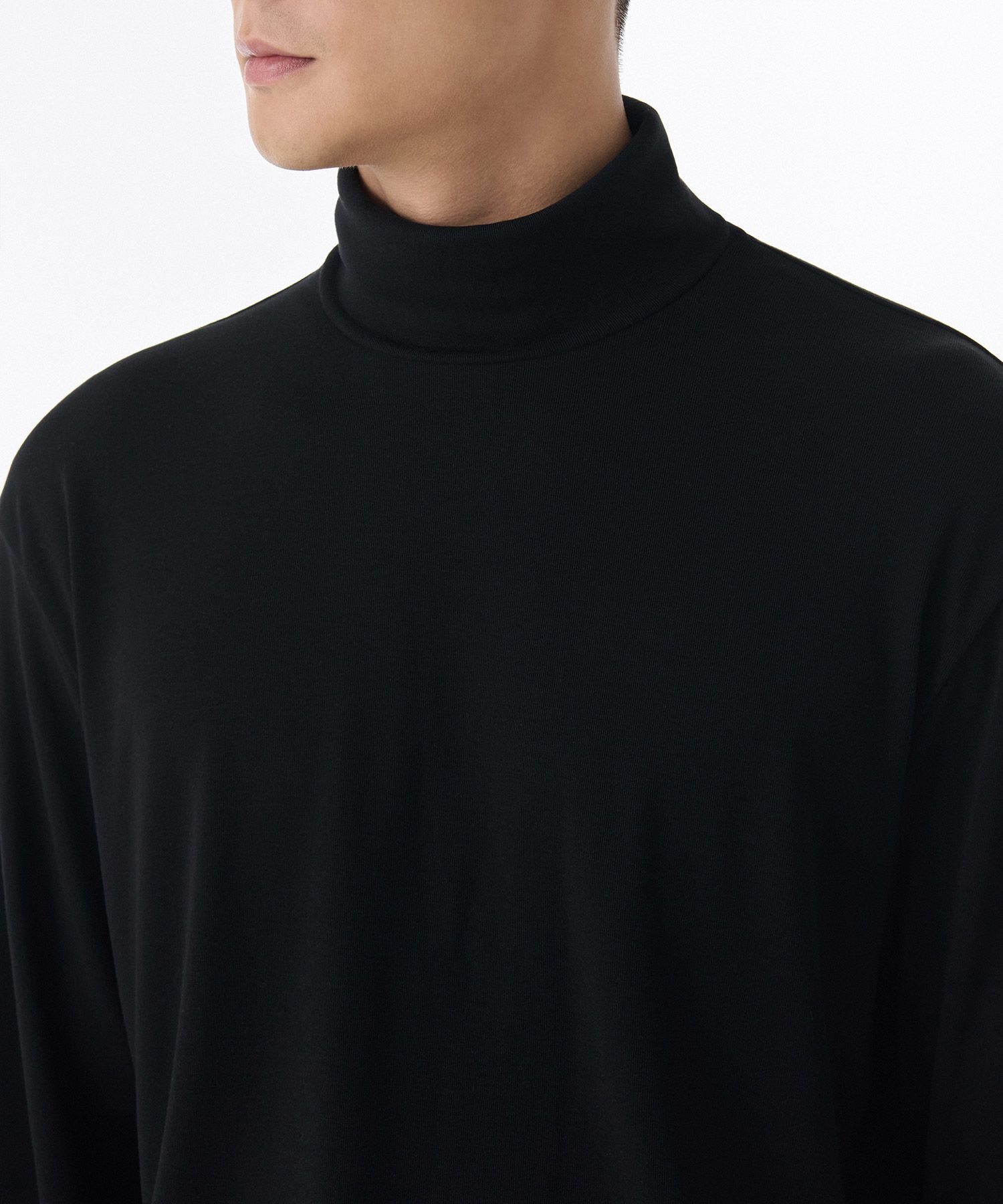 MUSINSA | MUSINSA STANDARD Relaxed Turtle Neck Long Sleeve