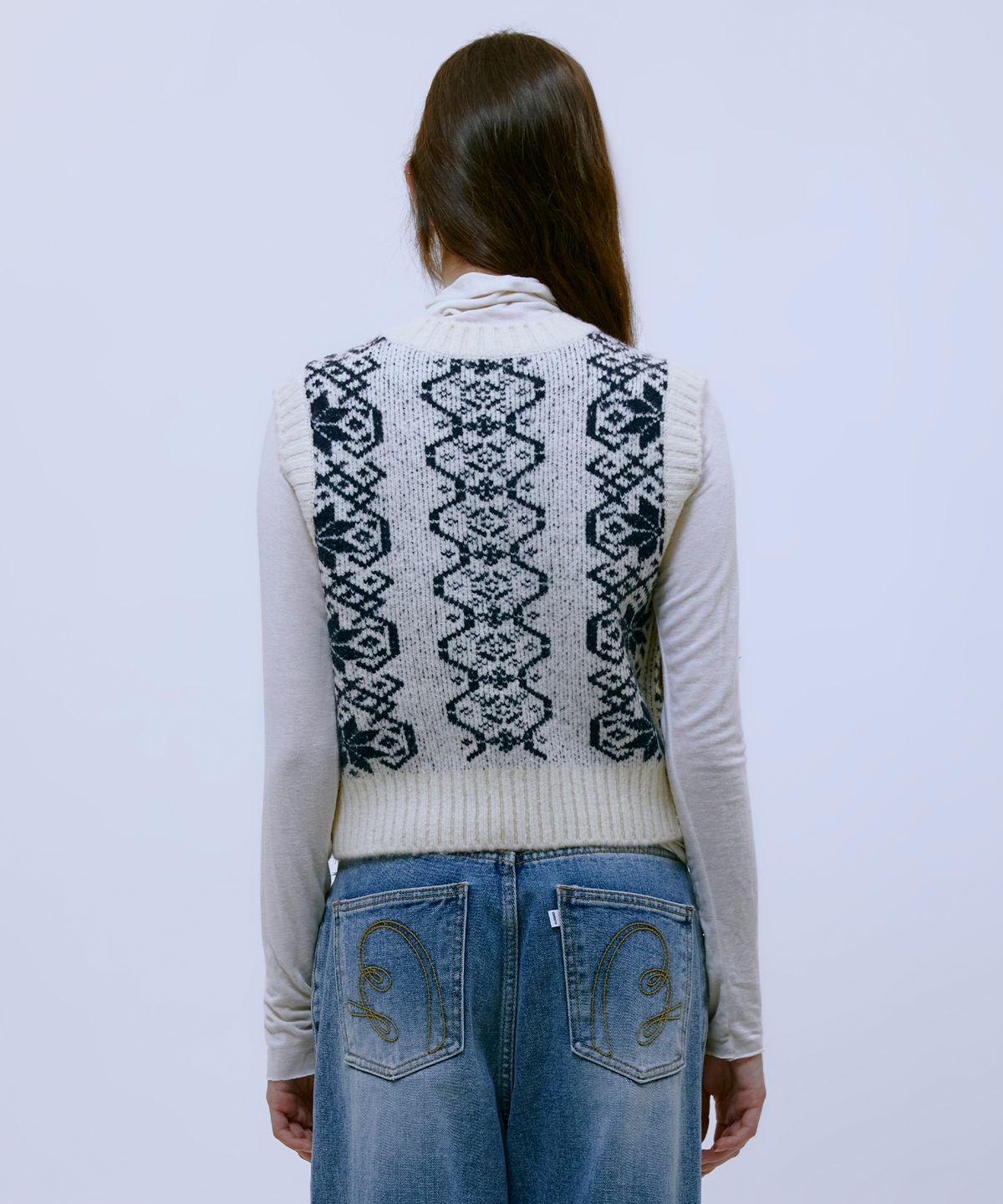 써틴먼스(13MONTH) Nordic Knit Button Vest (IVORY)