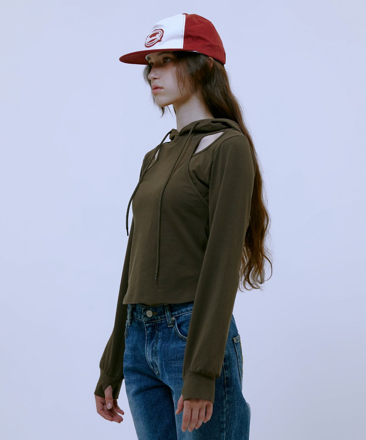 써틴먼스(13MONTH) Cut Out Slim Hoodie (BROWN)