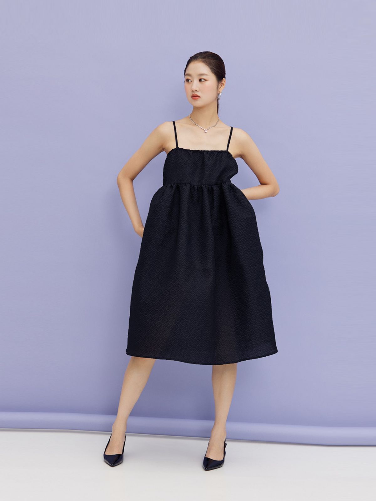 봄날 부티크(BOMNAL BOUTIQUE) 블랙 스완 미디 드레스
