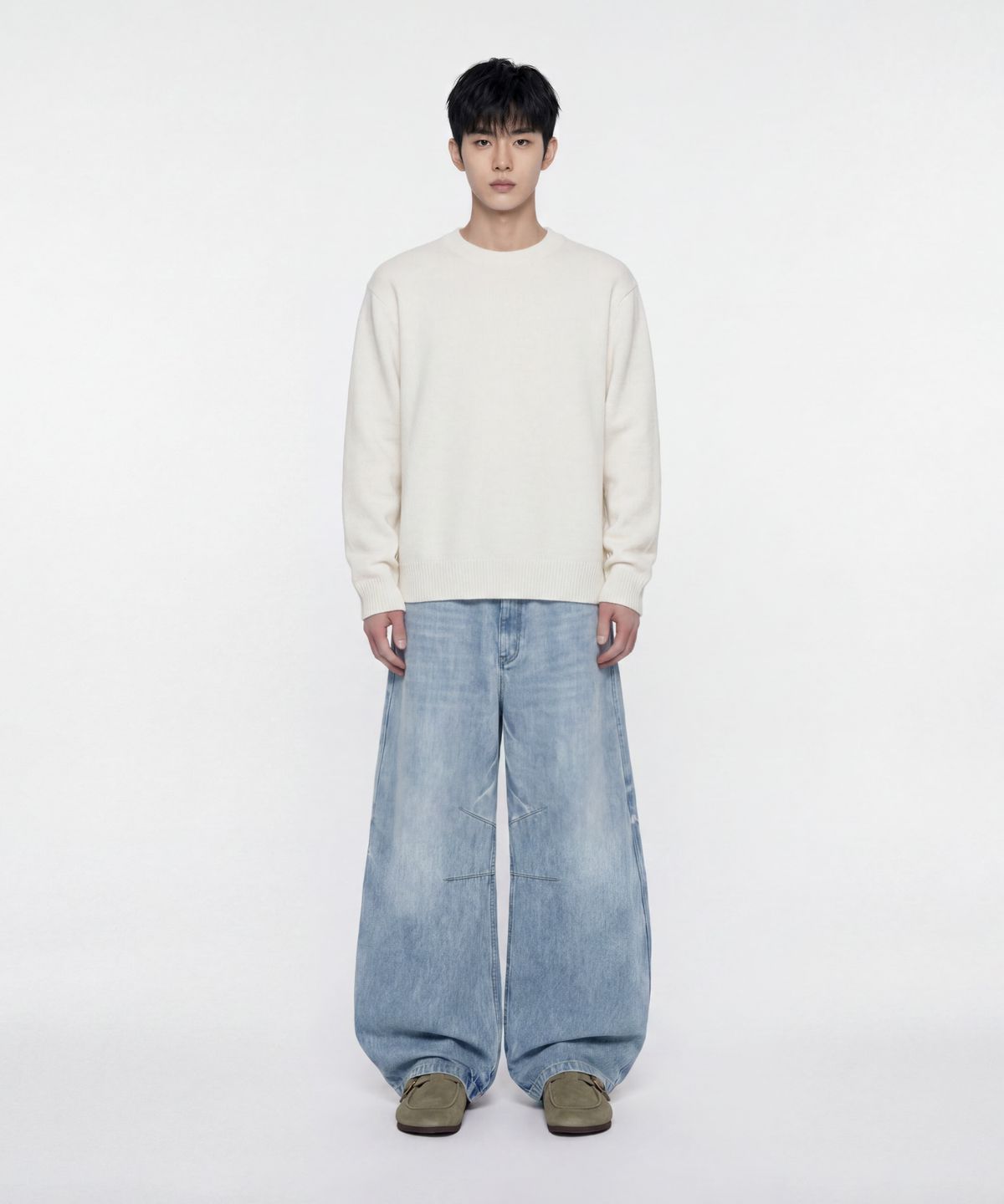 에이지오디(AGOD) 시그니처 데일리 크루넥 니트 [아이보리]