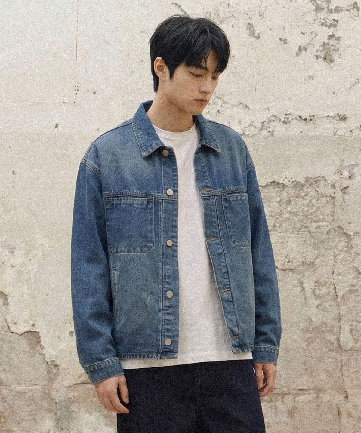 에이지오디(AGOD) 스톤 워싱 크롭 데님 자켓 [인디고]