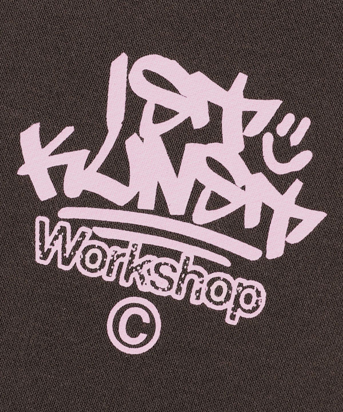 이스트쿤스트(ISTKUNST) IK TAG LOGO SWEATSHIRTS_BROWN(IK2EFMM451A)