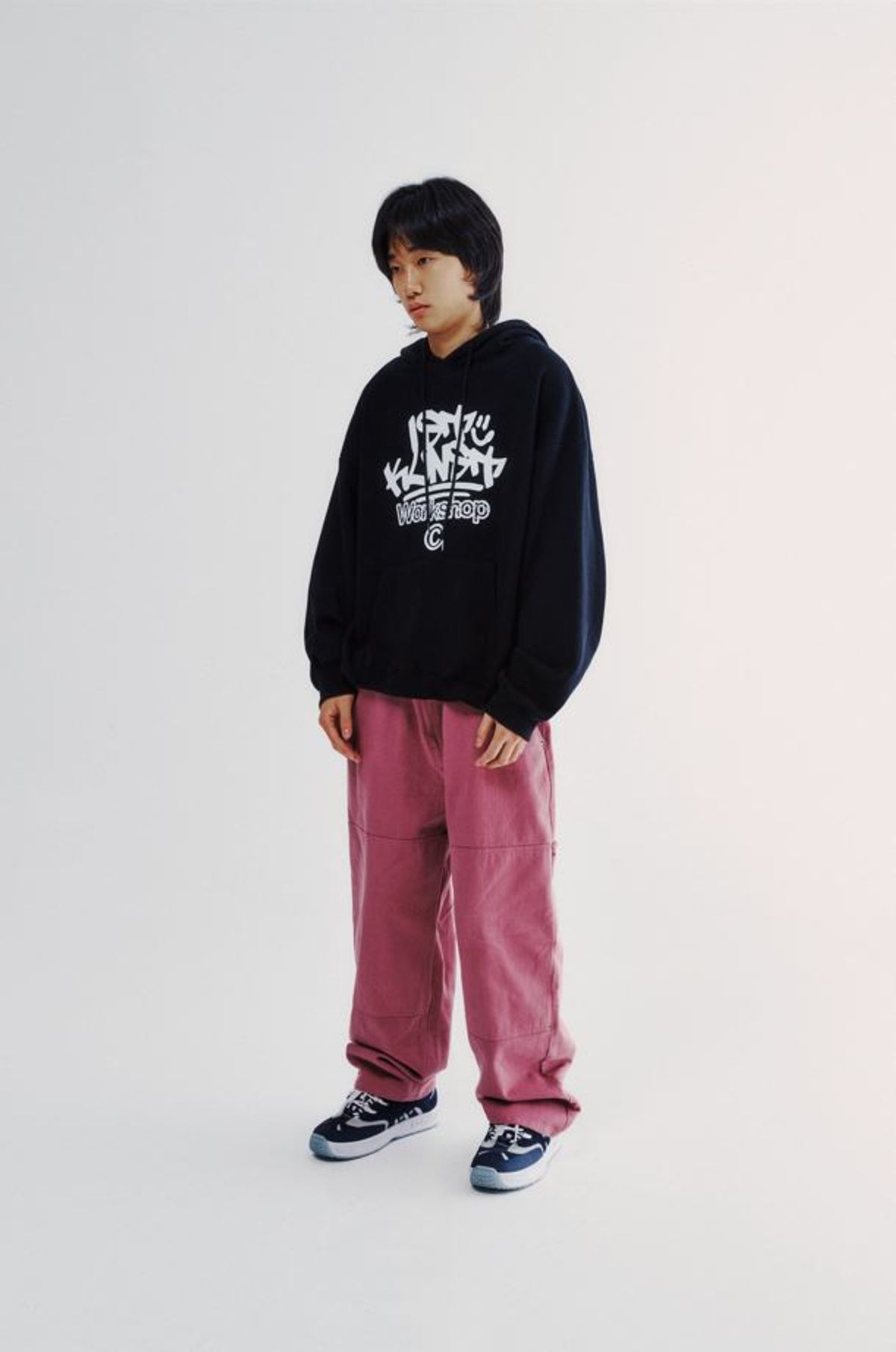 이스트쿤스트(ISTKUNST) IK TAG LOGO HOODIE_BLACK(IK2EFMM415A)