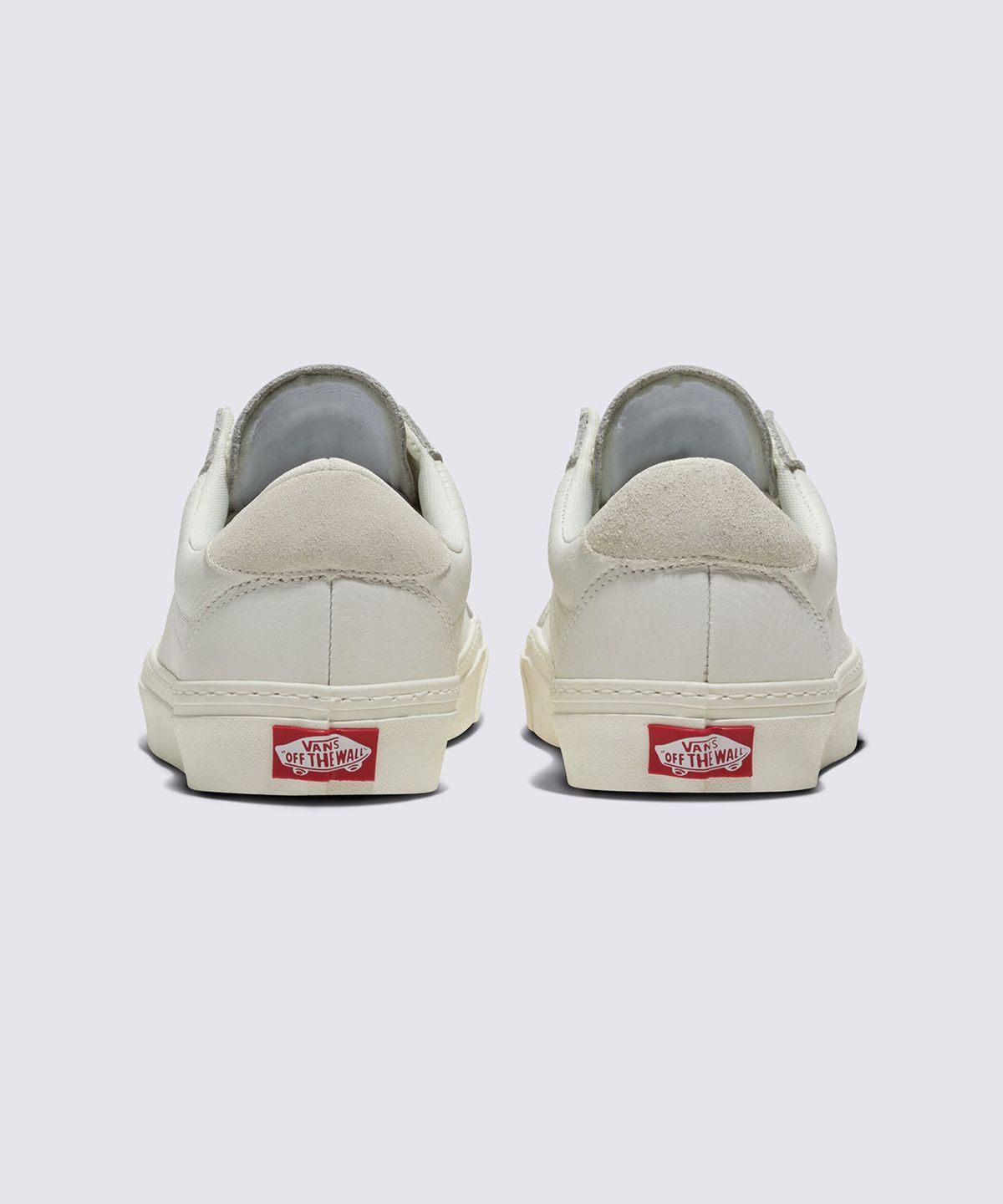 반스(VANS) 올드스쿨 럭스 - 블랑 / VN000CZMOUN1