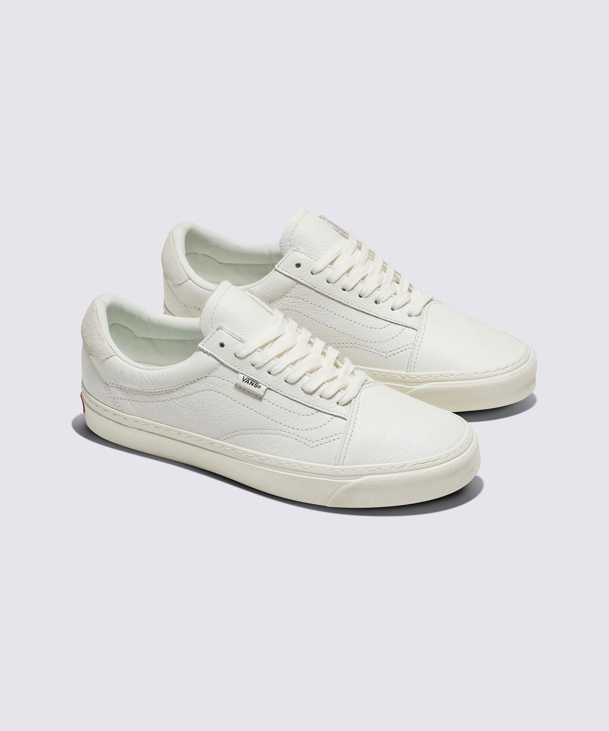 반스(VANS) 올드스쿨 럭스 - 블랑 / VN000CZMOUN1