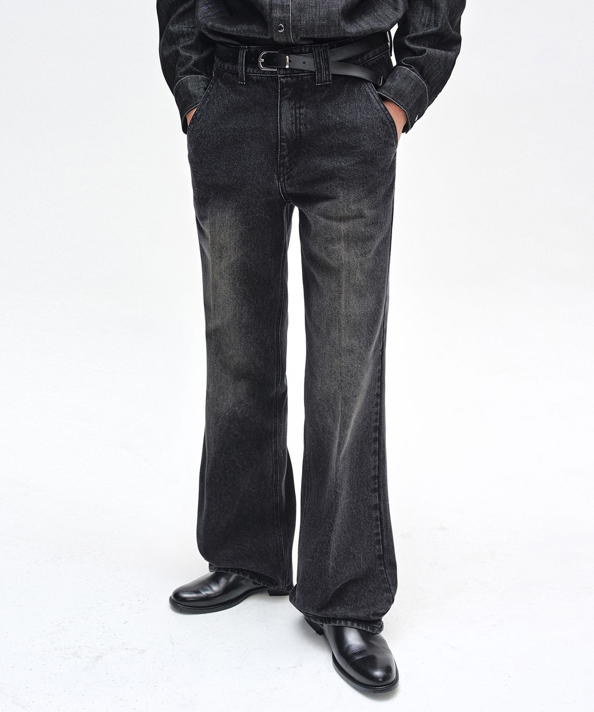 데케트(DECET) Dawn Semi Flared Jeans DCPT044BlackA