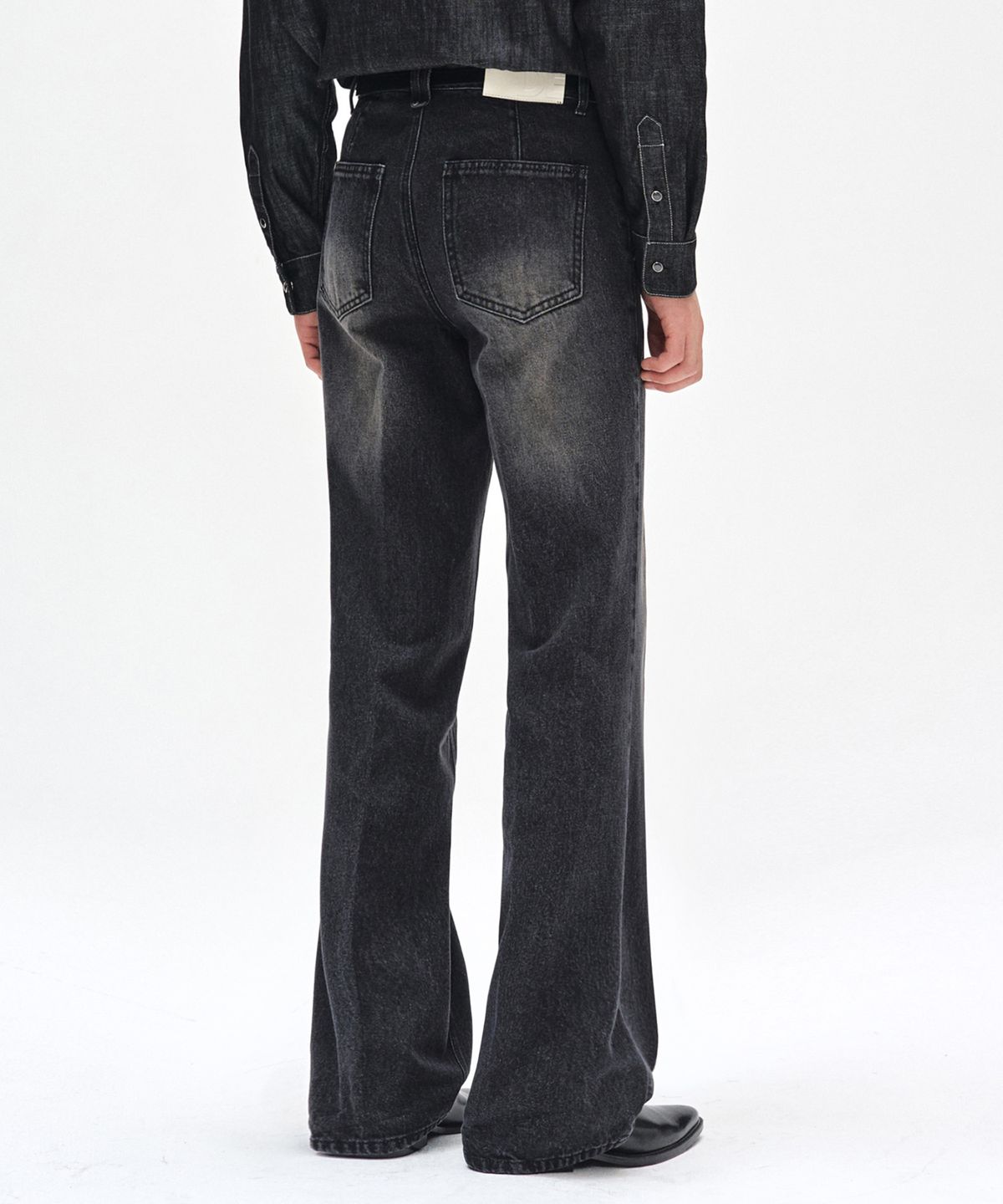 데케트(DECET) Dawn Semi Flared Jeans DCPT044BlackA