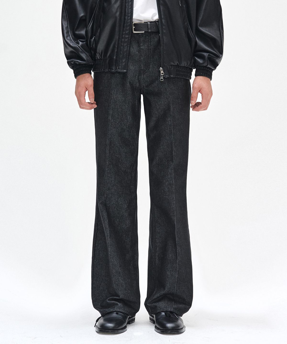 데케트(DECET) Dawn Semi Flared Jeans DCPT044CPBlack2