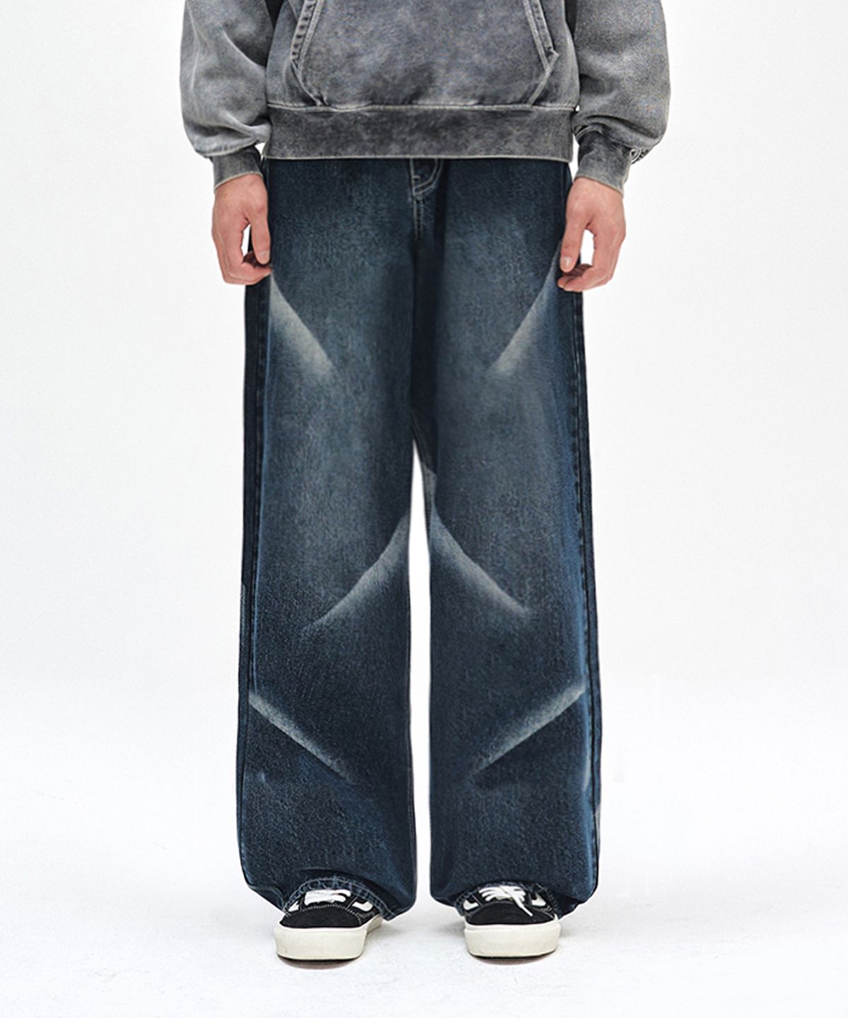 데케트(DECET) Diagonal Bleach Wide Jeans DCPT048DBlueA