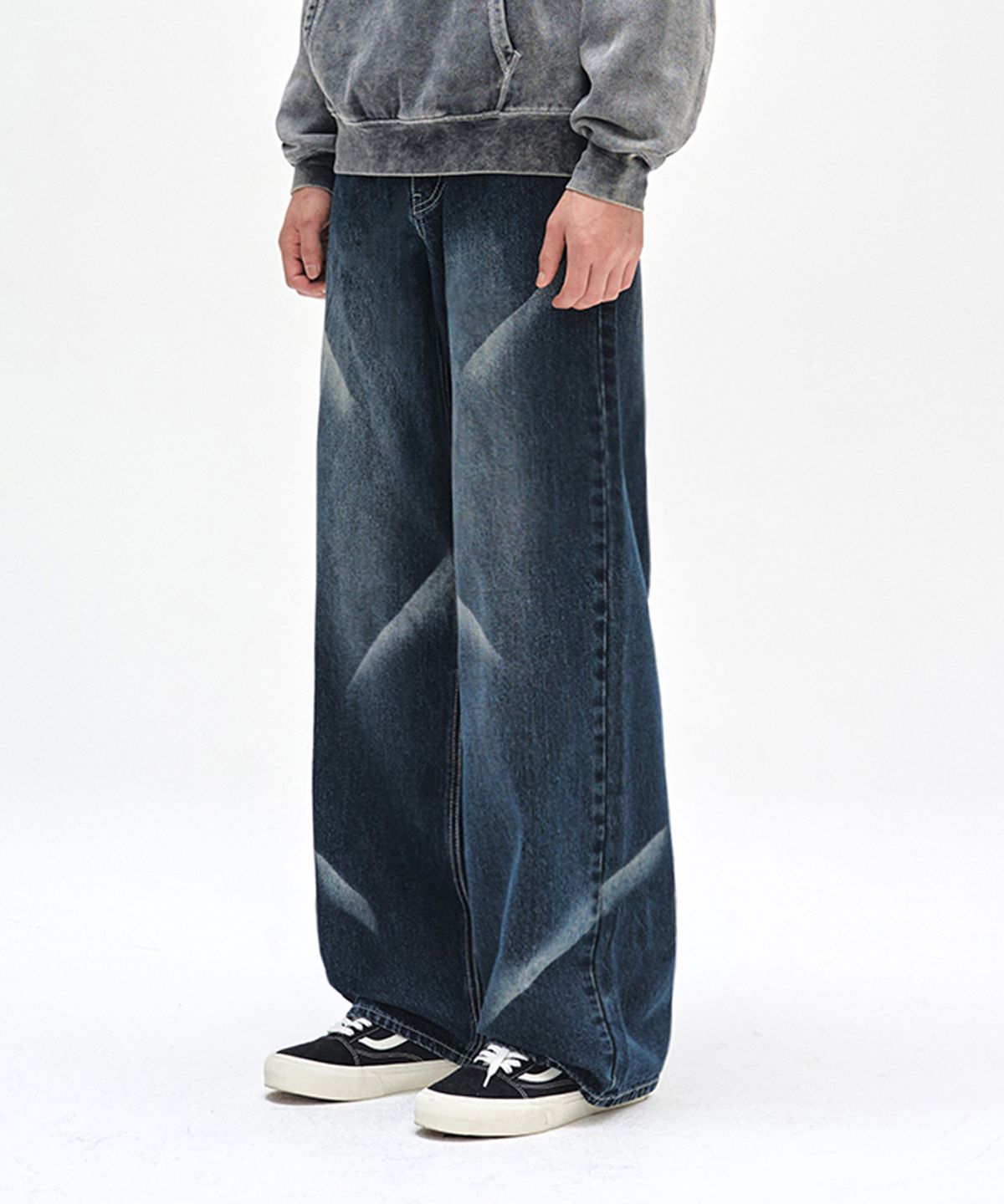 데케트(DECET) Diagonal Bleach Wide Jeans DCPT048DBlueA