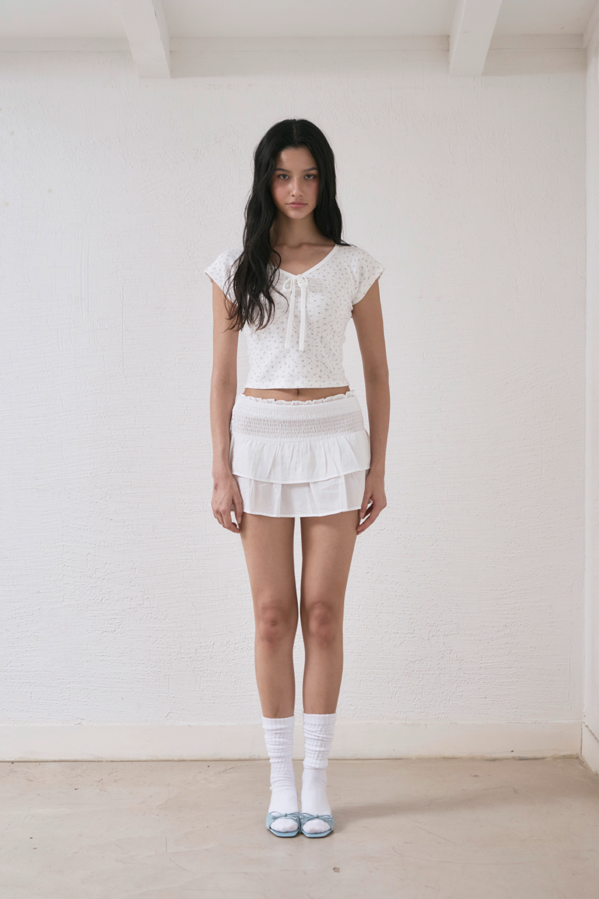 서울리(SEOULI) WILDFLOWER FITTED TOP [PURE WHITE]