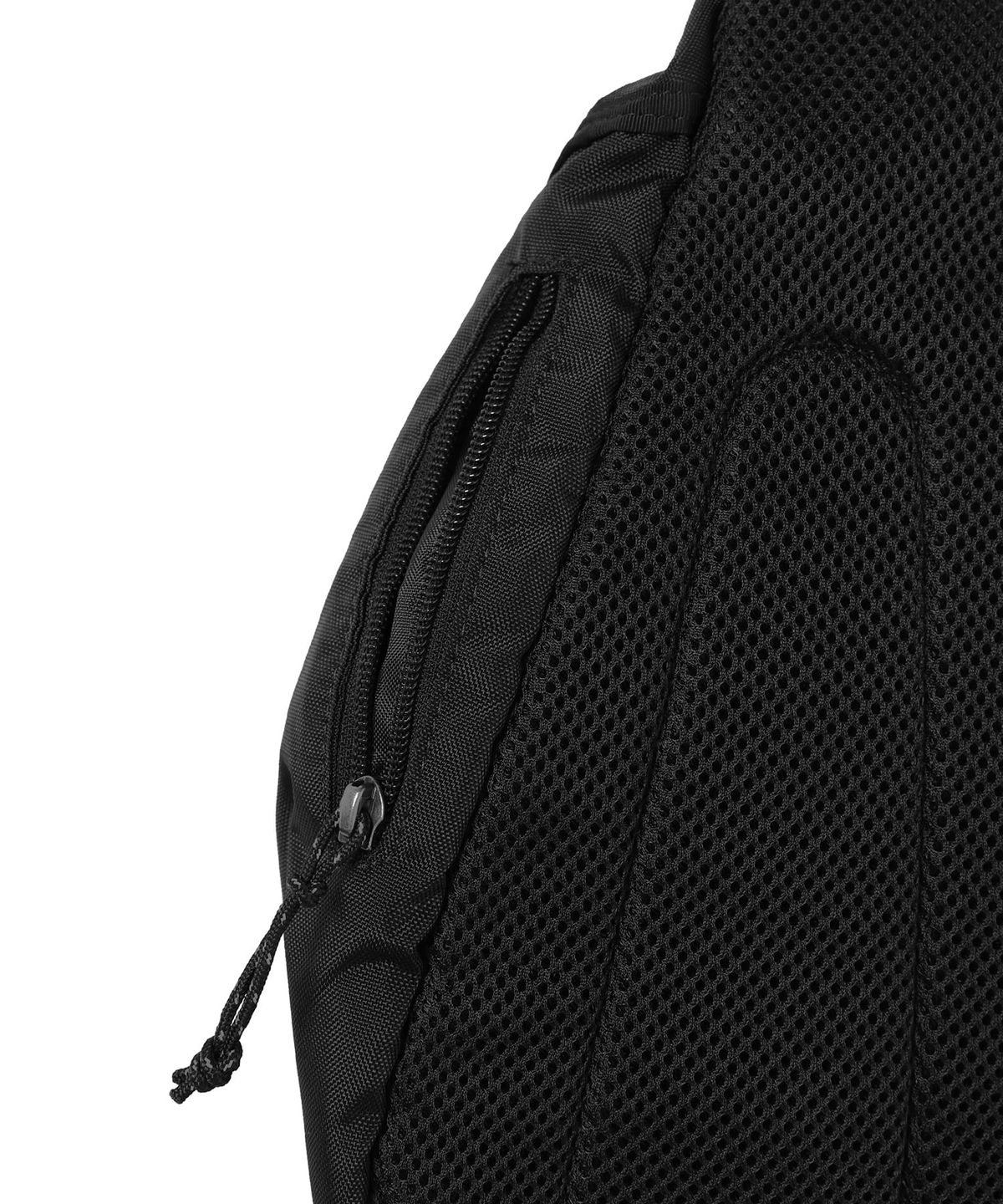 디스이즈네버댓(THISISNEVERTHAT) Washed Nylon Sling Bag Black