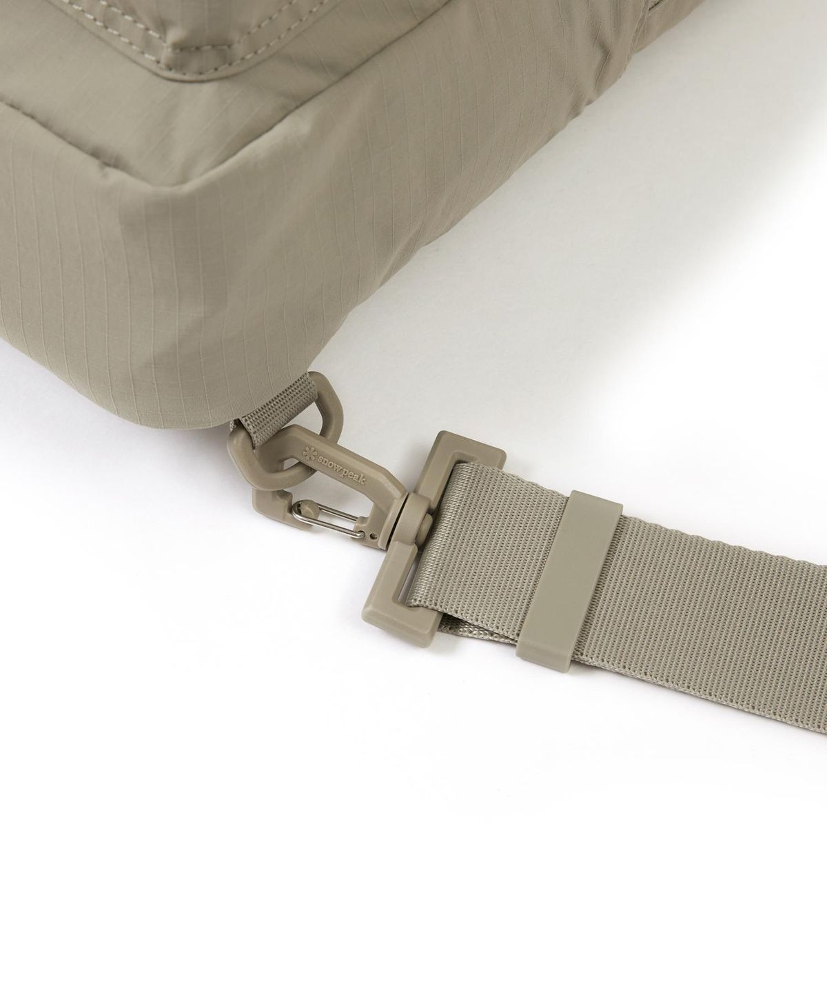 스노우피크 어패럴(SNOWPEAK APPAREL) 듀얼테크 슬링백 5L V2  (S24FUFBG37) Khaki Gray