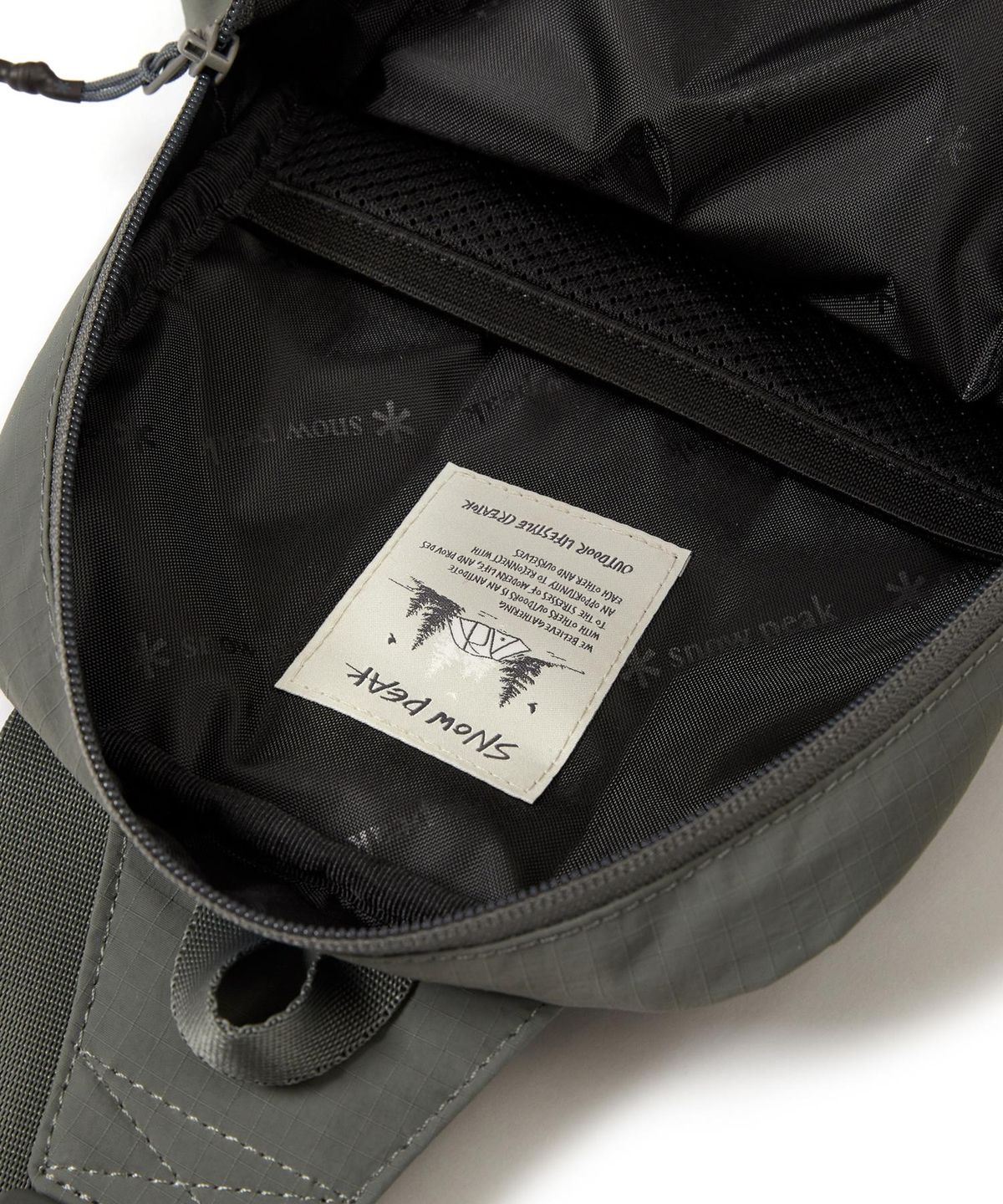스노우피크 어패럴(SNOWPEAK APPAREL) 듀얼테크 슬링백 5L V2  (S24FUFBG37) Dark Gray