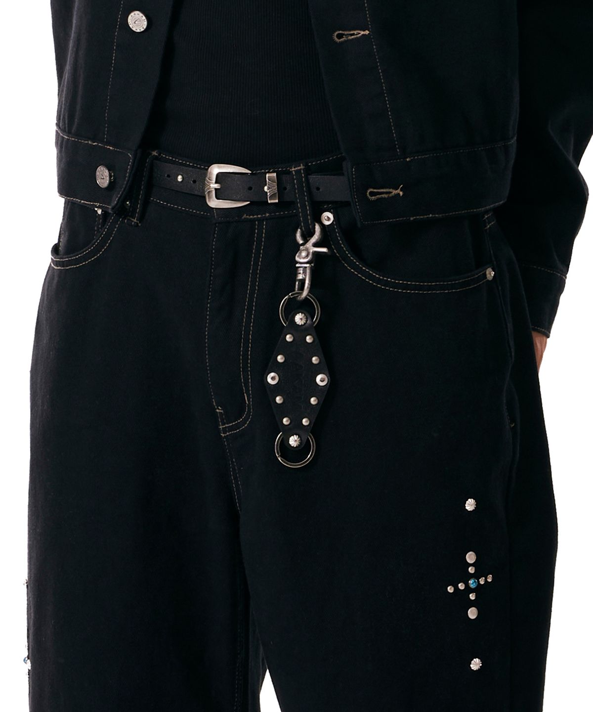 아캄(AAKAM) Studded Leather Keyring (Diamond)