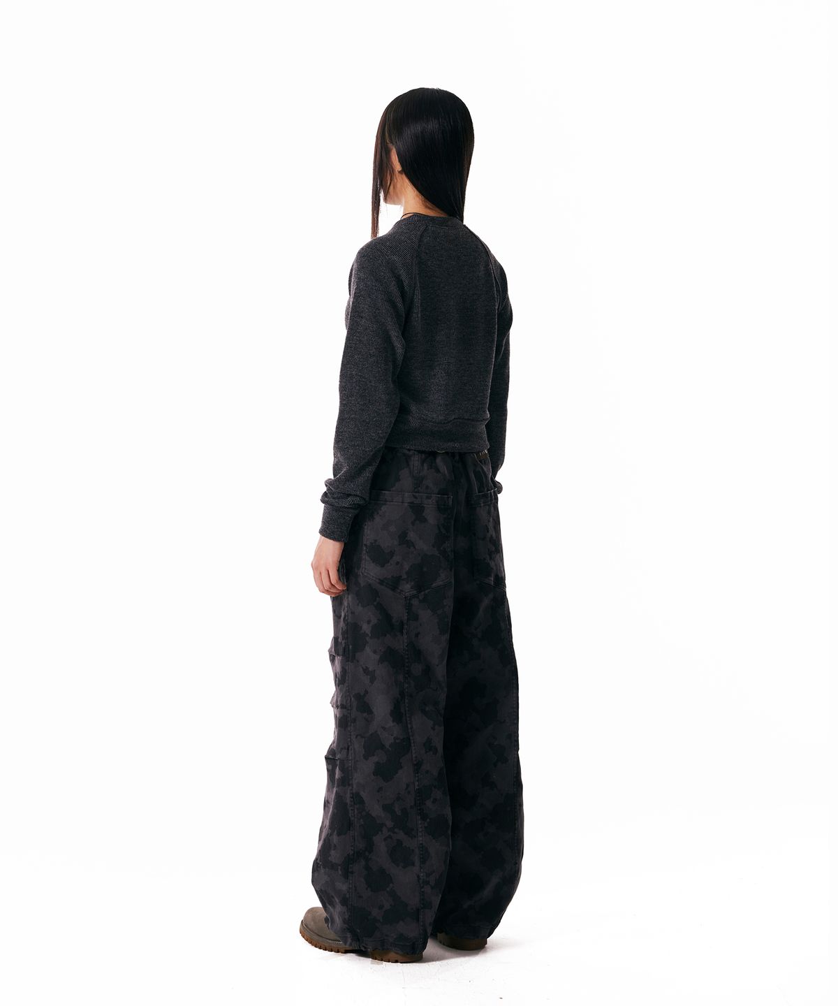 아캄(AAKAM) Eagle Printed Knit (Dark Gray)