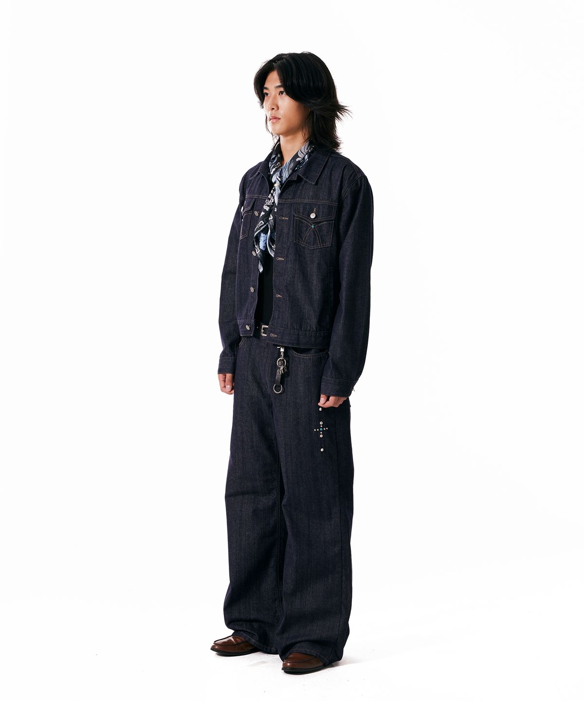 아캄(AAKAM) Western Studded Denim Jacket (Dark Blue)