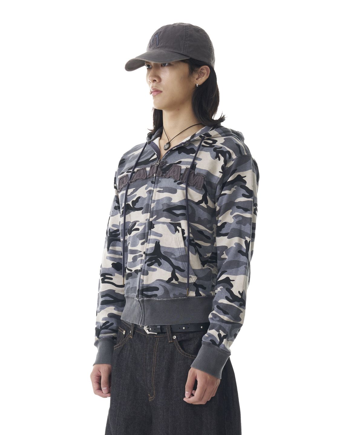 아캄(AAKAM) Contrast Logo Zip-up Hoodie (Gray)